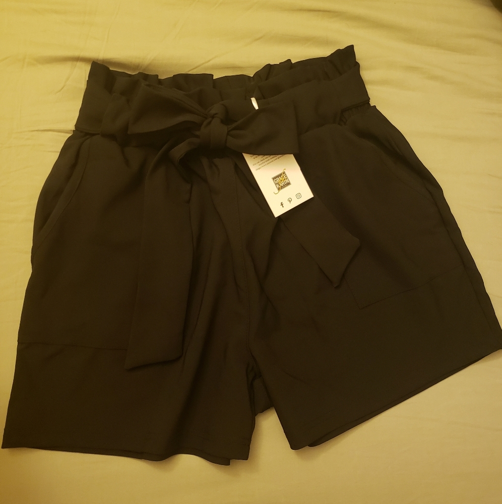 Black high waisted Paper Bag shorts, Grace Karin,  size S